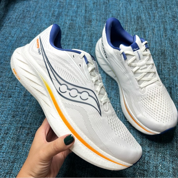 Saucony Ride 18 Running Shoes in White Azurite Men's Size 11 Sneakers - Picture 1 of 9